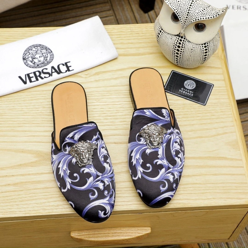 Timeless Gxvxnchy Slippers 153512