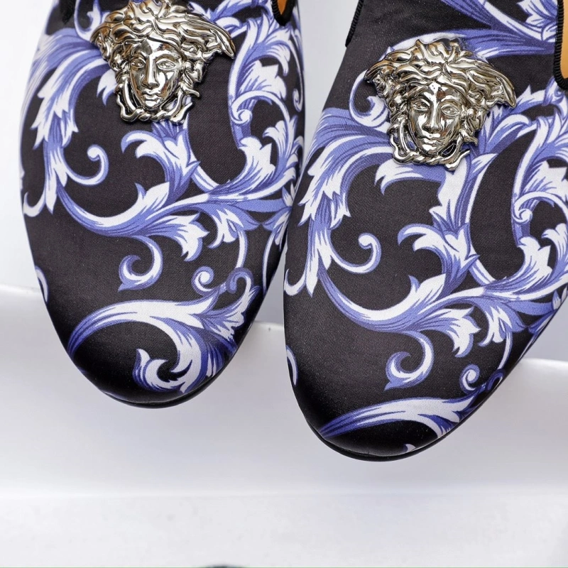 Timeless Gxvxnchy Slippers 153512