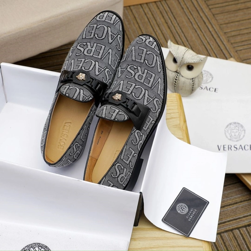 Bold Gxvxnchy Leather Shoes 153669