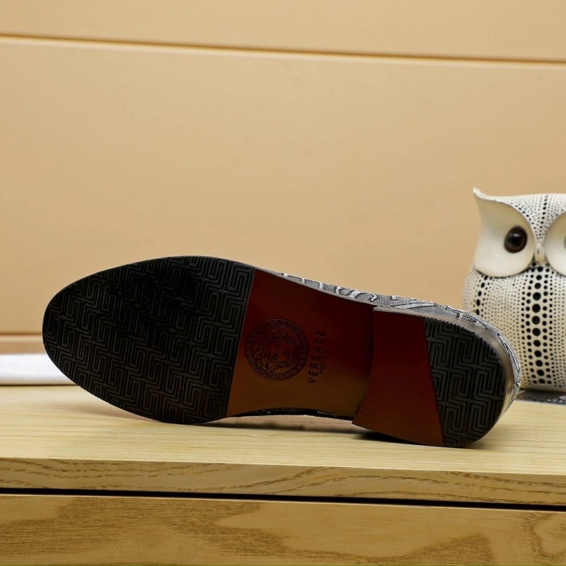 Bold Gxvxnchy Leather Shoes 153669