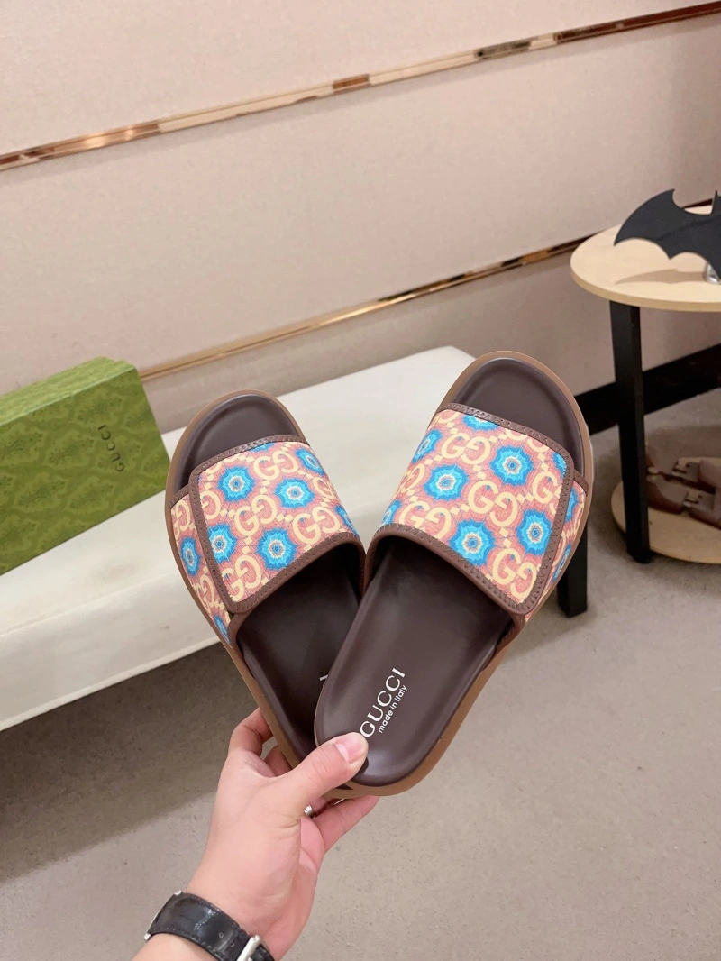 Sophisticated Gxccx Slippers 159641