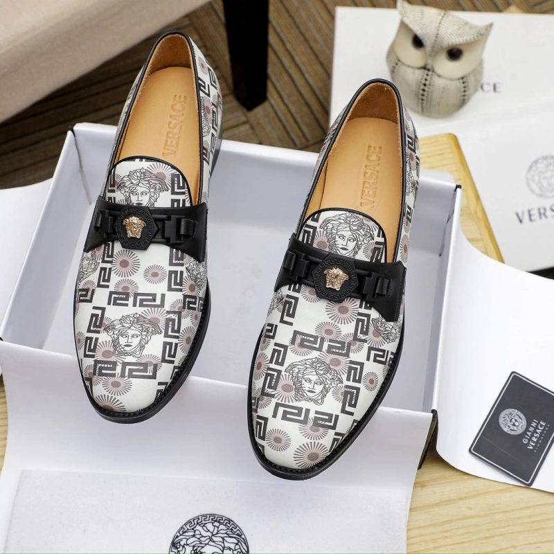 Reliable Gxvxnchy Leather Shoes 153661