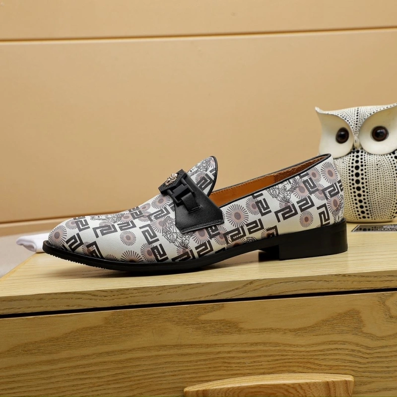Reliable Gxvxnchy Leather Shoes 153661