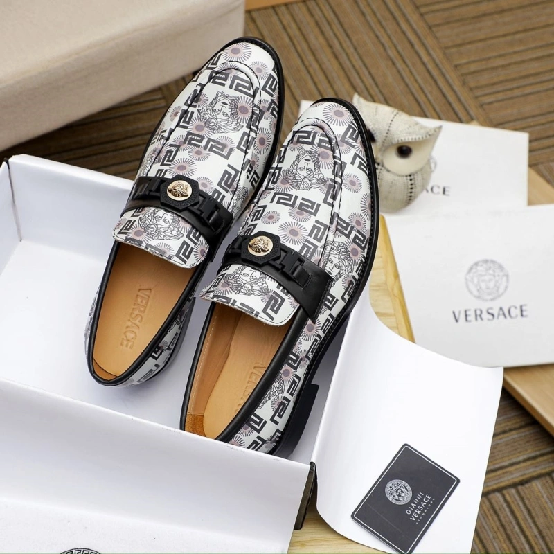 AllSeason Gxvxnchy Leather Shoes 153662