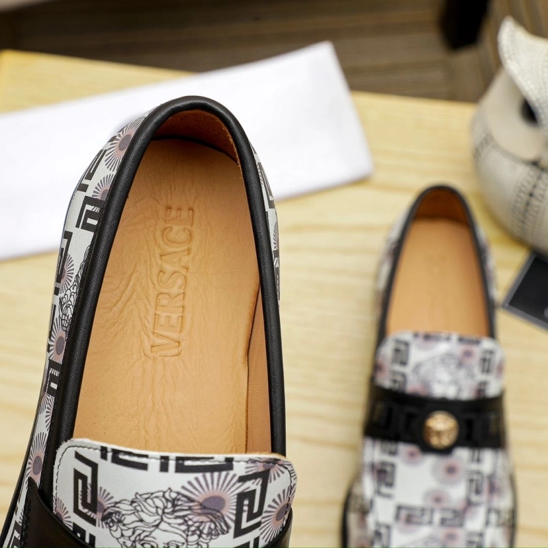 AllSeason Gxvxnchy Leather Shoes 153662