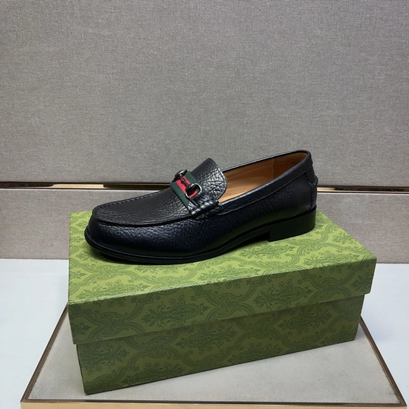 Vibrant Gxccx Leather Shoes 160517