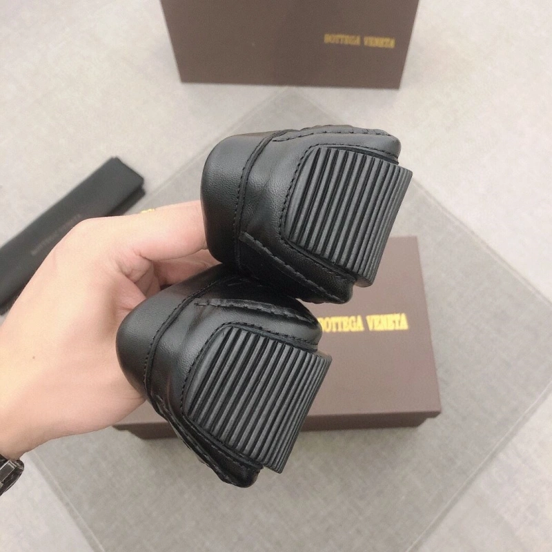 Refined Bxttxga Vxnxta Leather Shoes 113058