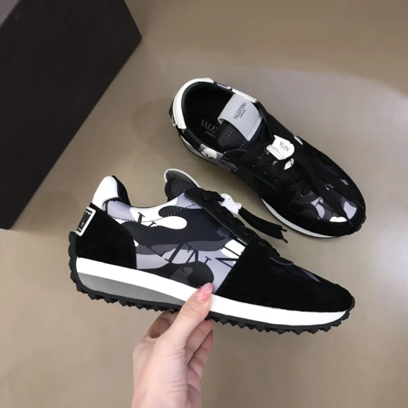 Practical Vxlxntino Sneakers 231241