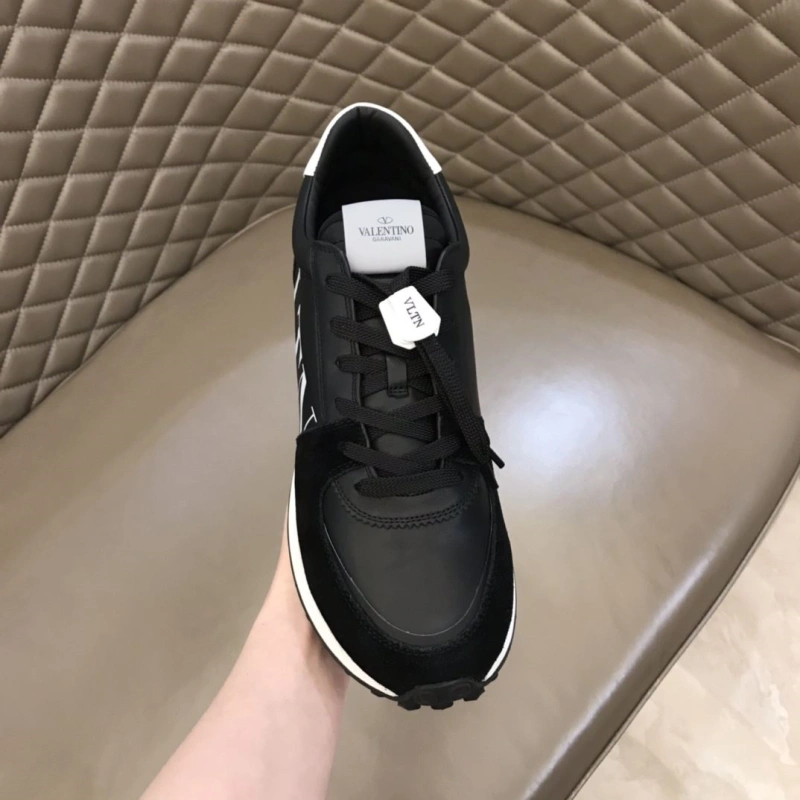 Sleek Vxlxntino Sneakers 231234
