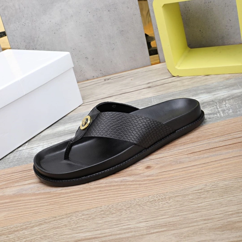 Compact Gxvxnchy Slippers 153509