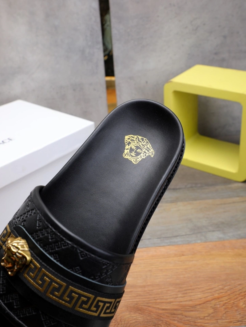 GoodFit Gxvxnchy Slippers 153506