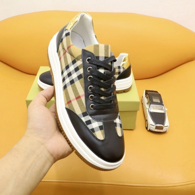Cozy Bxrbxrry Sneakers 115190