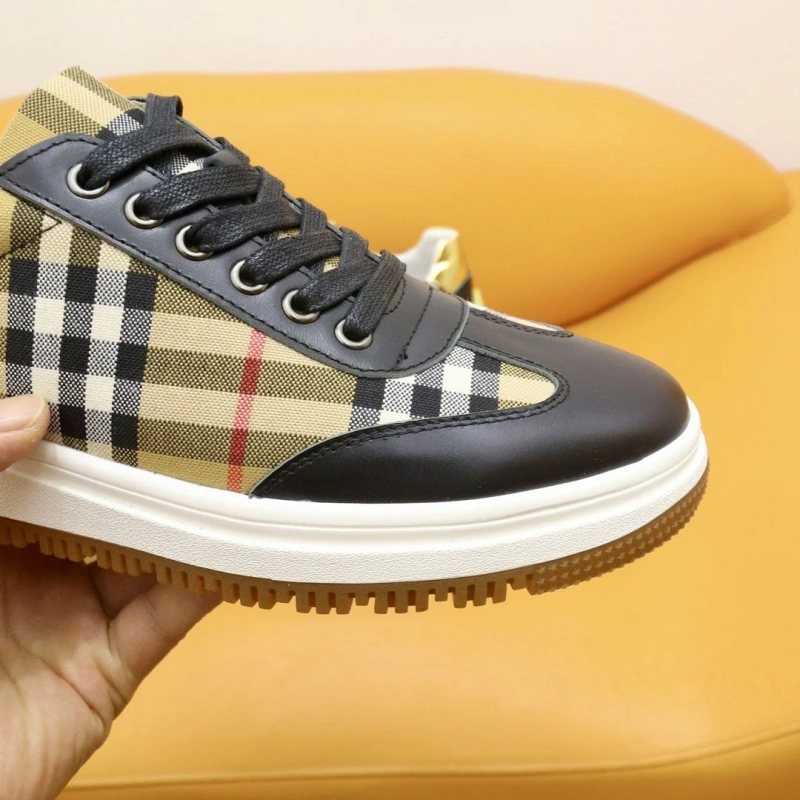 Cozy Bxrbxrry Sneakers 115190