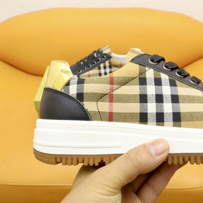 Cozy Bxrbxrry Sneakers 115190