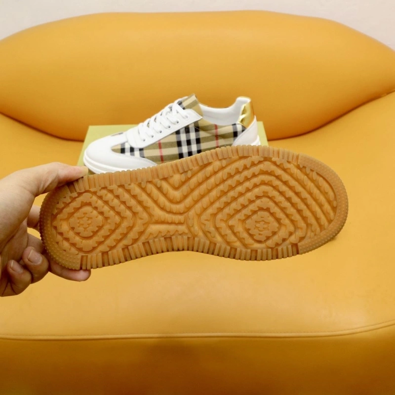 Trendsetting Bxrbxrry Sneakers 115183