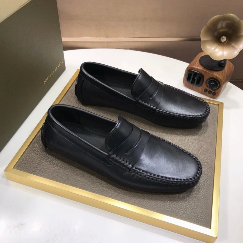 Lightweight Bxttxga Vxnxta Leather Shoes 113052