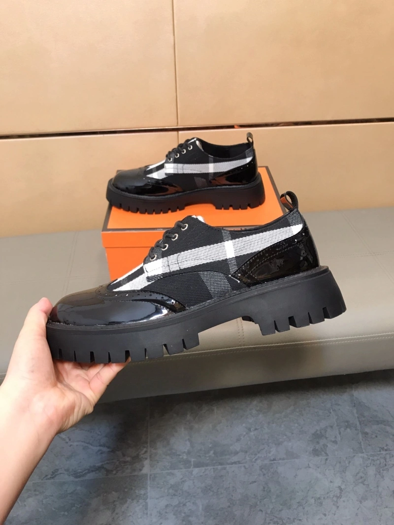 Stylish Gxccx Leather Shoes 160450