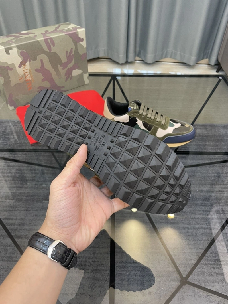 Versatile Vxlxntino Sneakers 231219