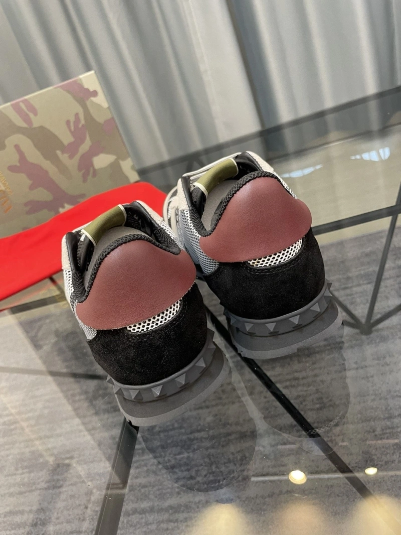 Unique Vxlxntino Sneakers 231191