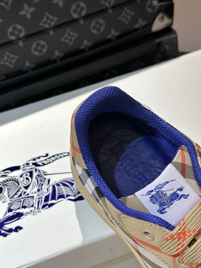 Bxrbxrry Sneakers UrbanStyle 115188