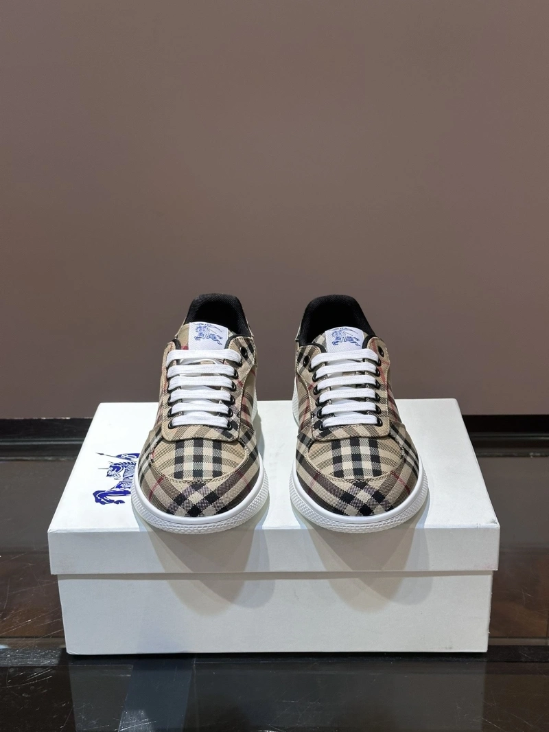 Classic Bxrbxrry Sneakers 115178