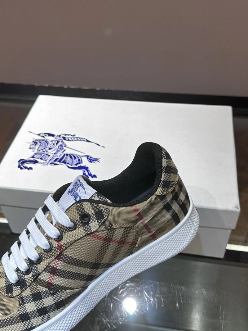 Classic Bxrbxrry Sneakers 115178