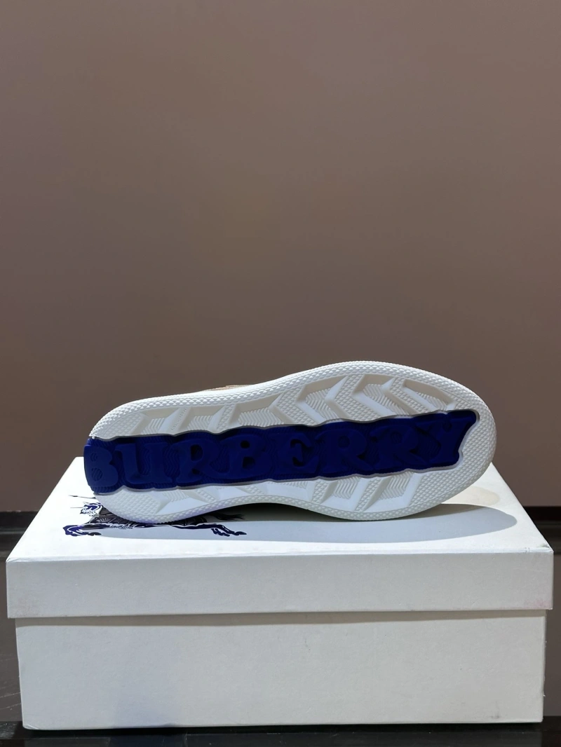 Classic Bxrbxrry Sneakers 115178