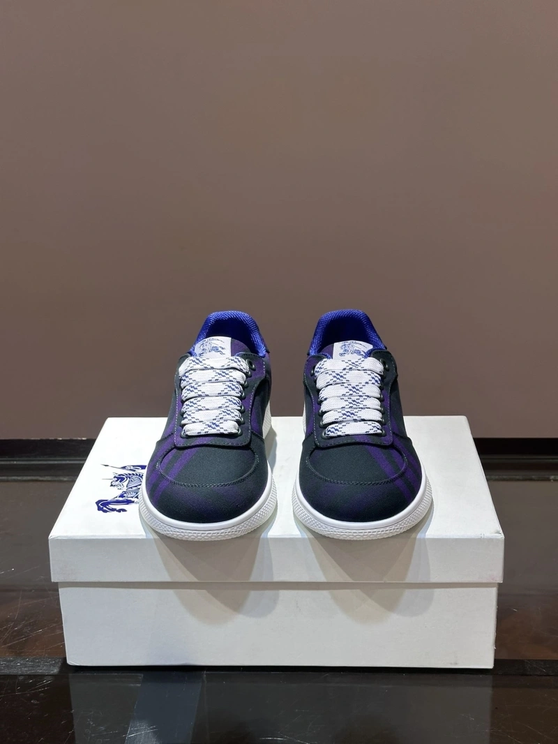 Bxrbxrry Sneakers Sleek 115177