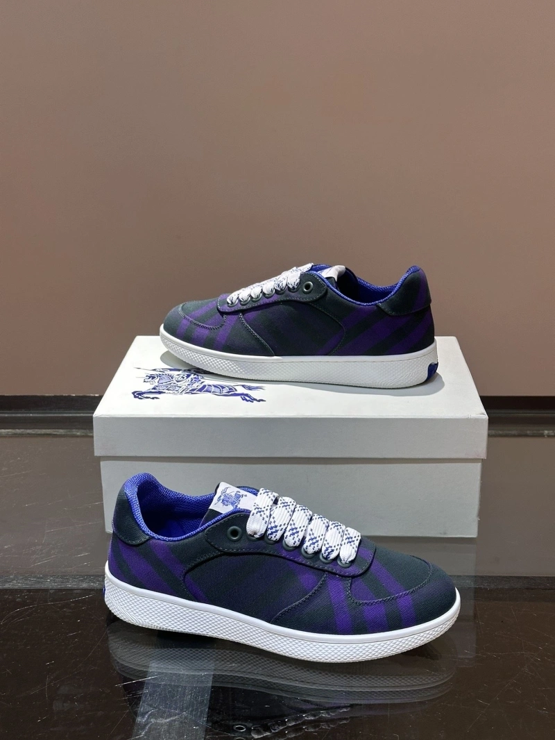 Bxrbxrry Sneakers Sleek 115177