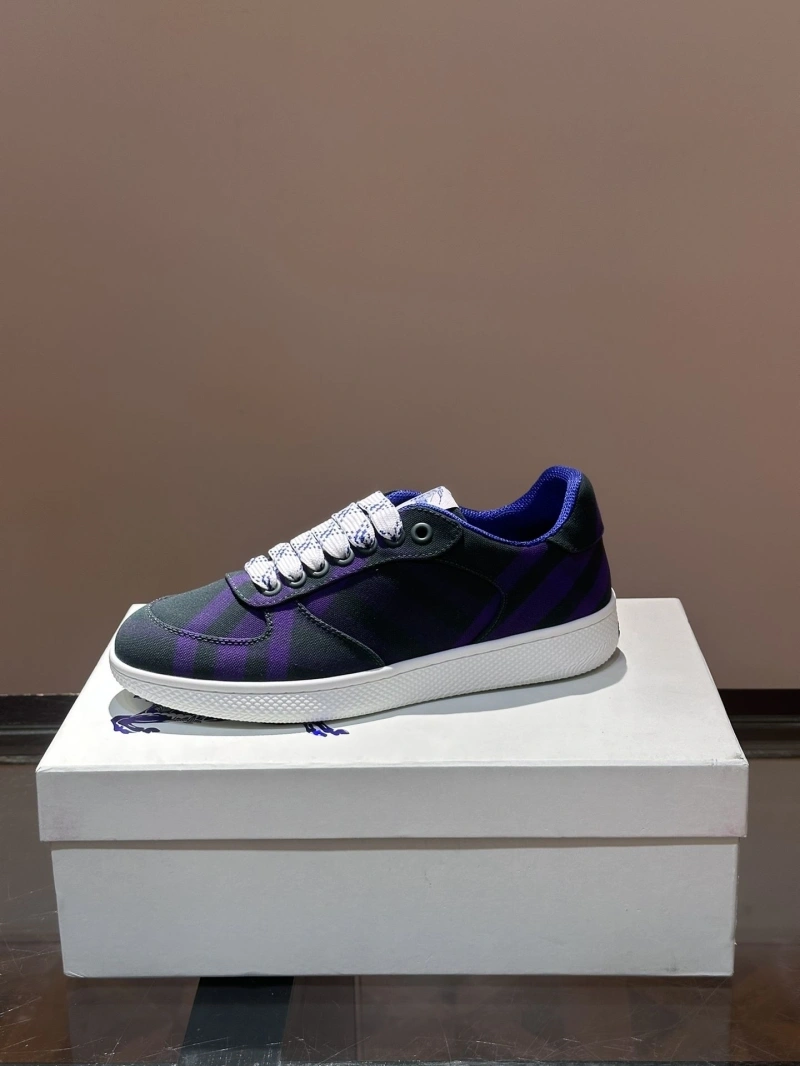 Bxrbxrry Sneakers Sleek 115177