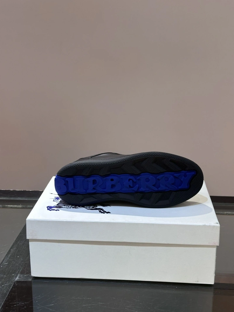 HighQuality Bxrbxrry Sneakers 115172