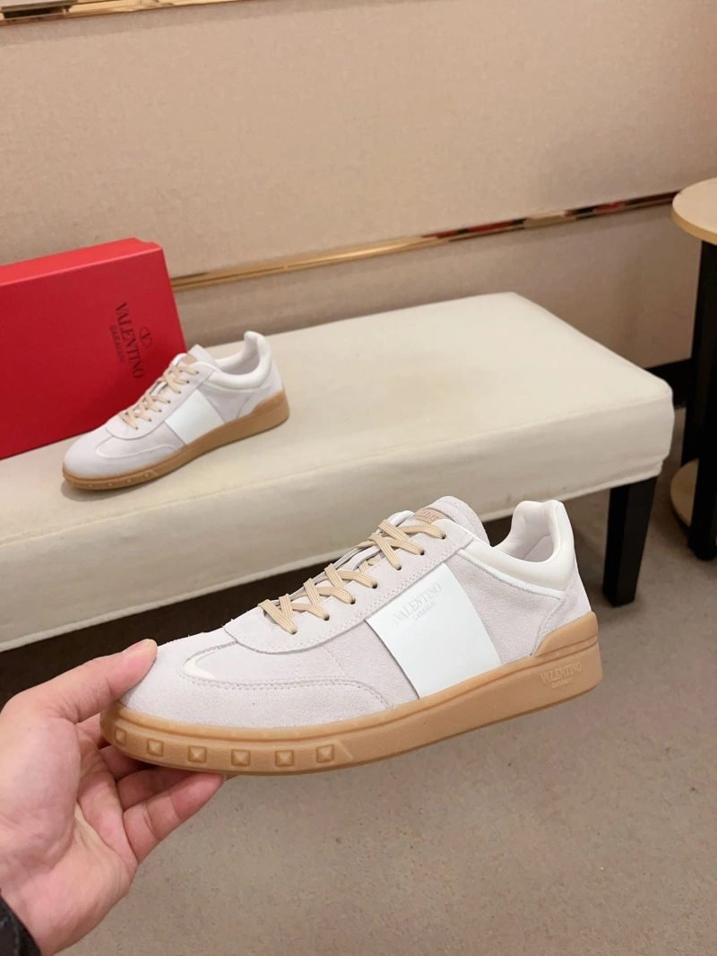 Practical Vxlxntino Sneakers 231186