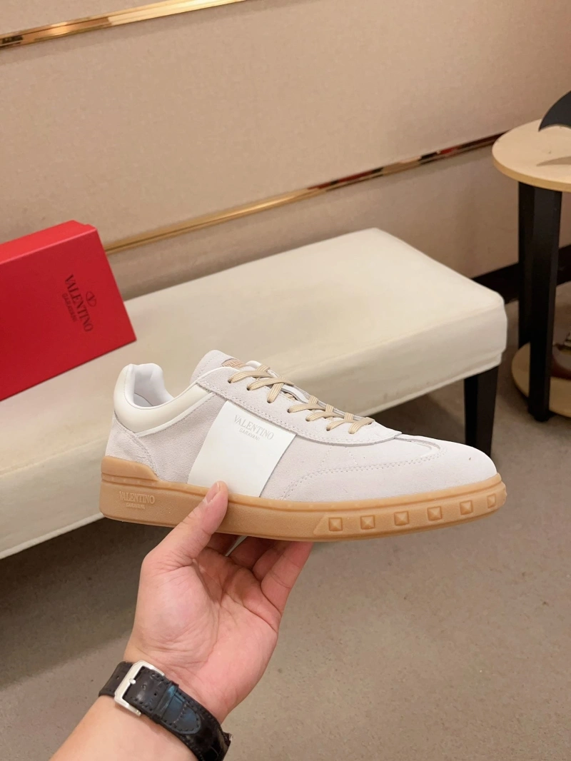 Practical Vxlxntino Sneakers 231186