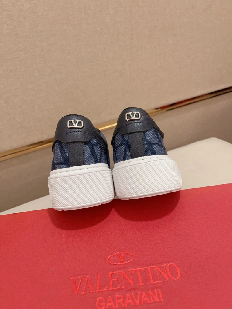 Sleek Vxlxntino Sneakers 231181