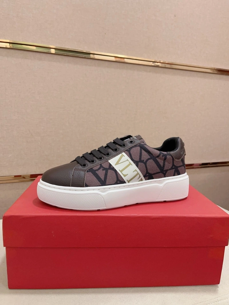 Compact Vxlxntino Sneakers 231189