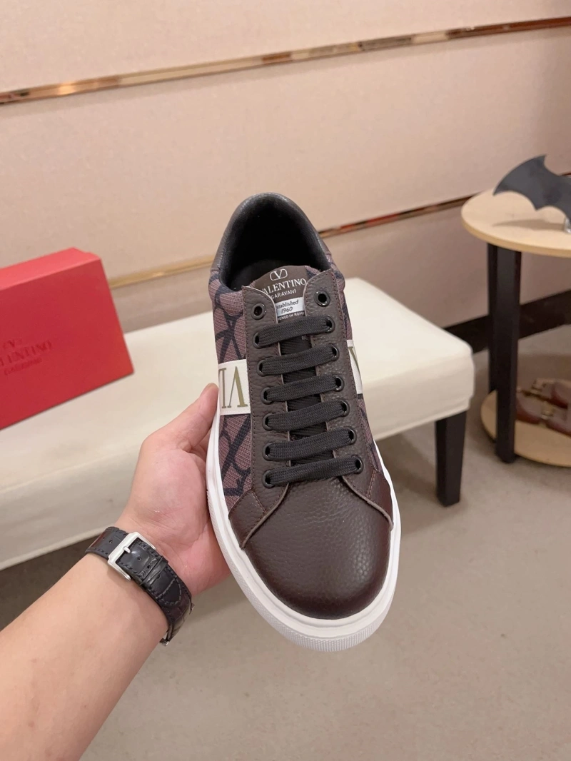 Compact Vxlxntino Sneakers 231189