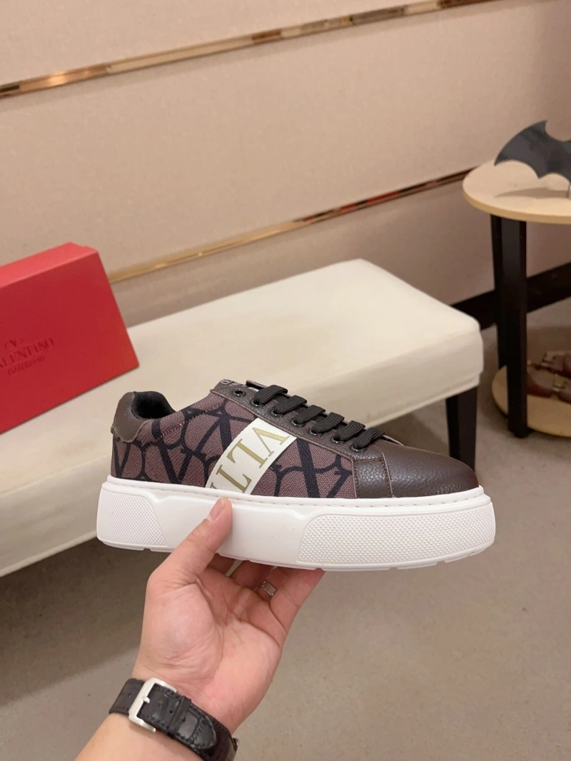 Compact Vxlxntino Sneakers 231189