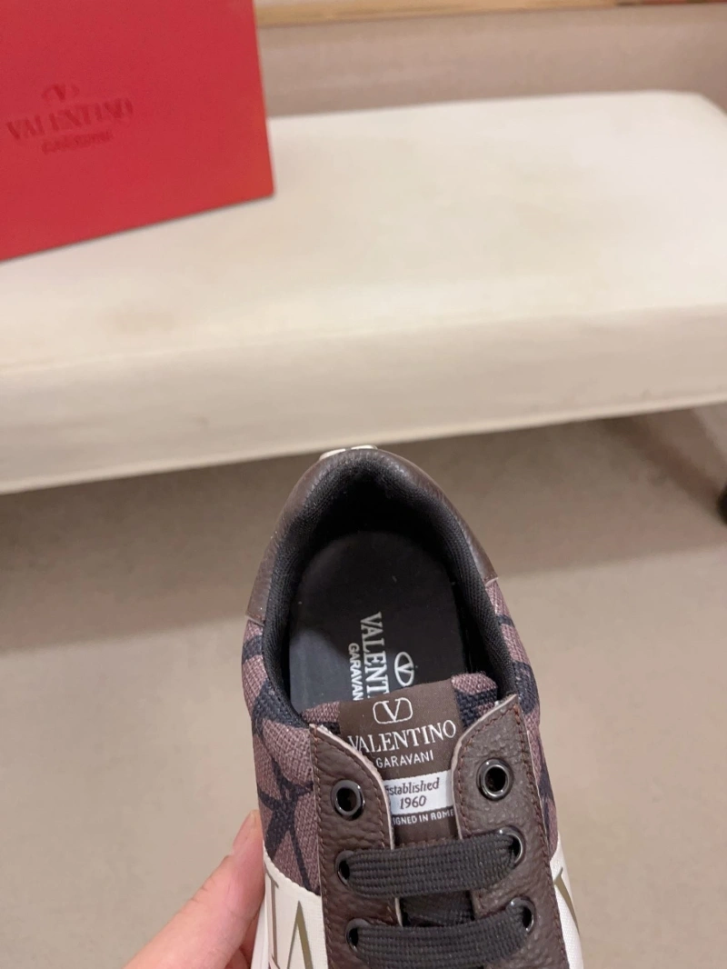 Compact Vxlxntino Sneakers 231189