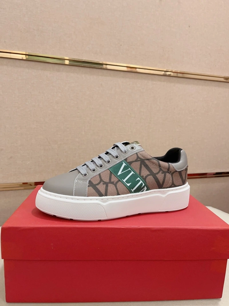 EyeCatching Vxlxntino Sneakers 231177