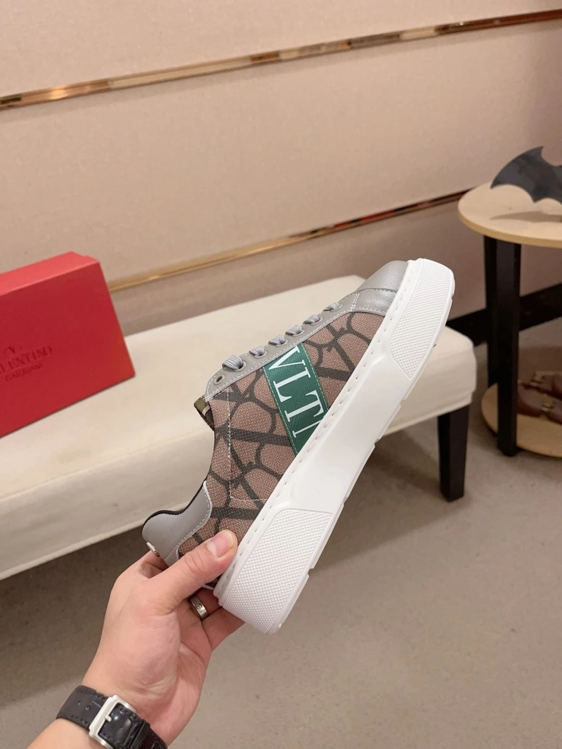 EyeCatching Vxlxntino Sneakers 231177