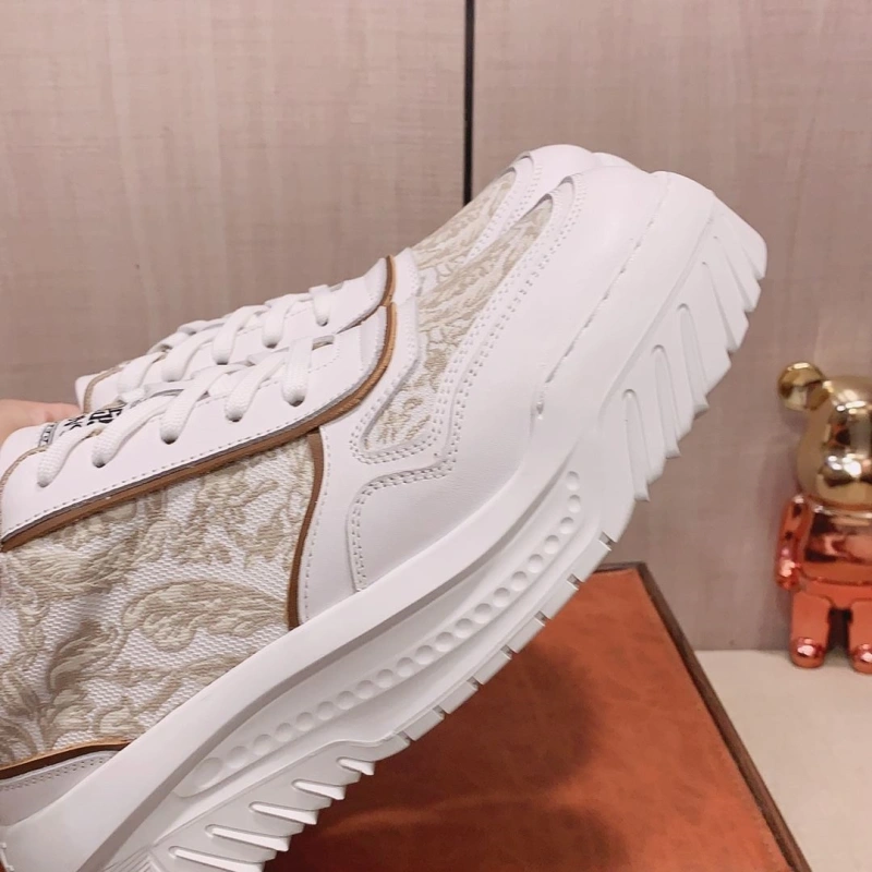 Gxvxnchy Sneakers Sophisticated 153461