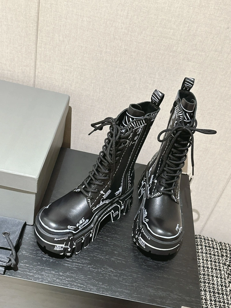 Bxlxnciaga Boots Minimalist 109686