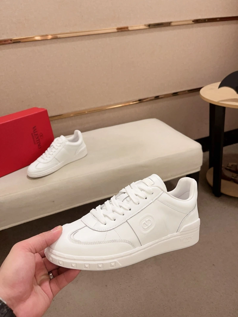 Soft Vxlxntino Sneakers 231171