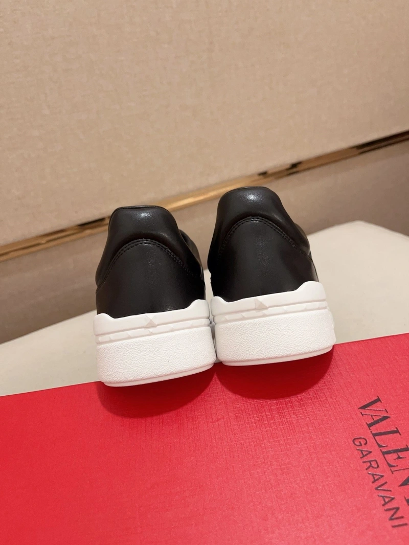 Modern Vxlxntino Sneakers 231149