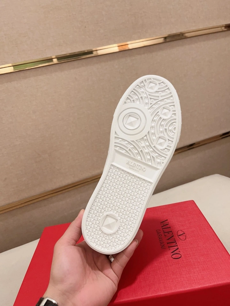 Modern Vxlxntino Sneakers 231149