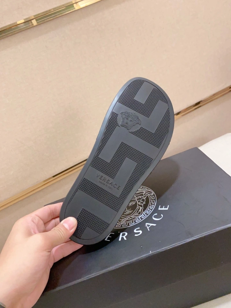 Gxvxnchy Slippers Compact 153505