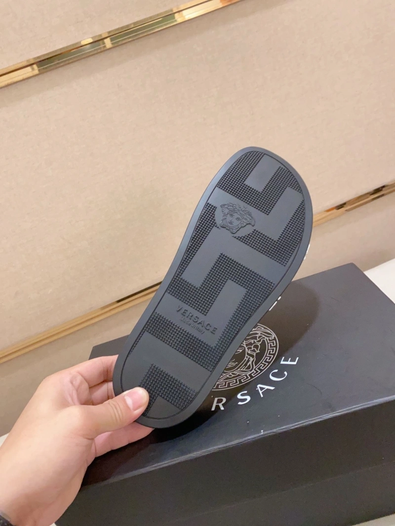 Gxvxnchy Slippers Sleek 153500