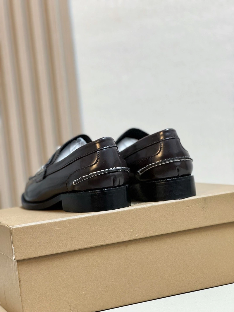 Modern Bxrbxrry Leather Shoes 115213
