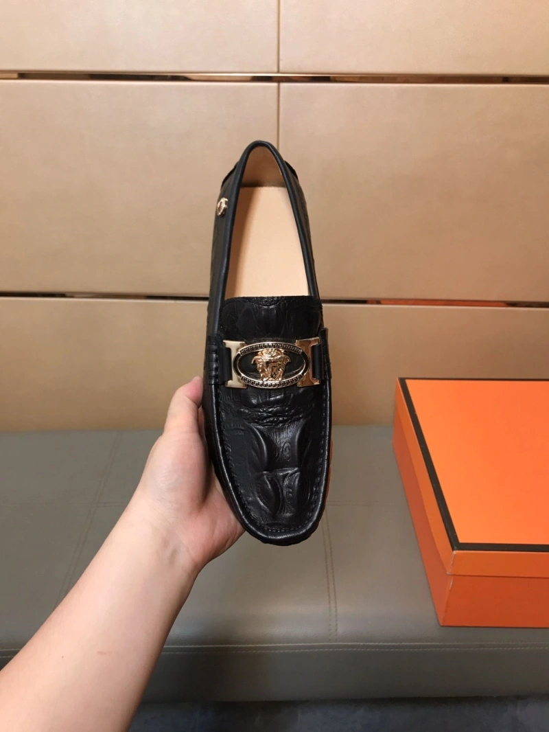 Trendsetting Gxvxnchy Leather Shoes 153637