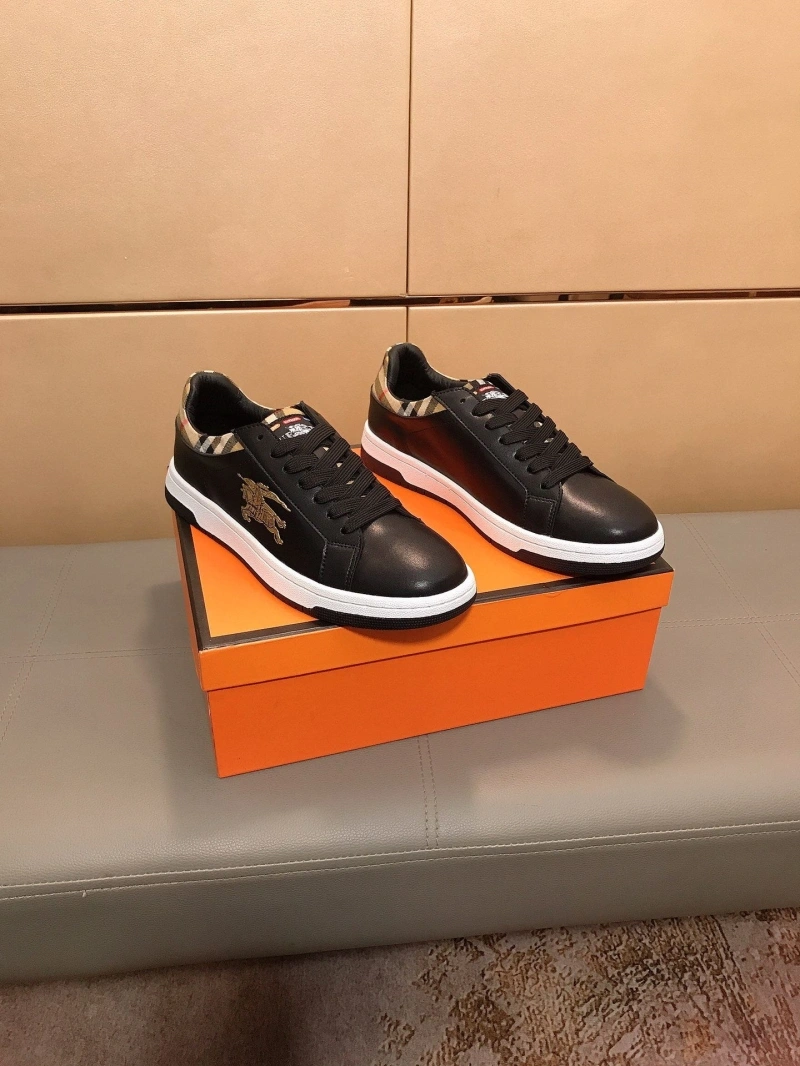 Fashionable Bxrbxrry Sneakers 115159